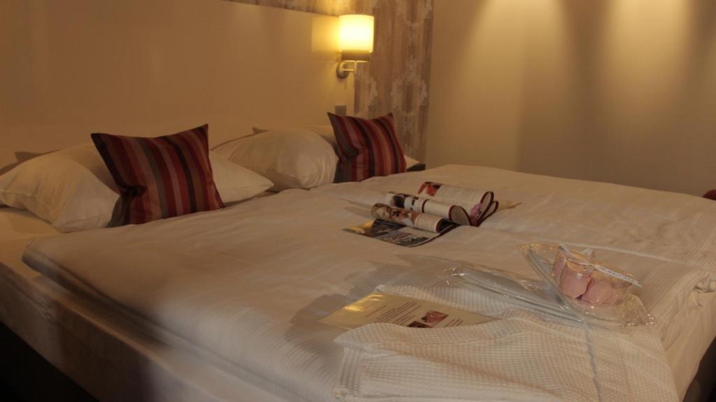 Romantisches Hotel Menzhausen Uslar Zimmer foto